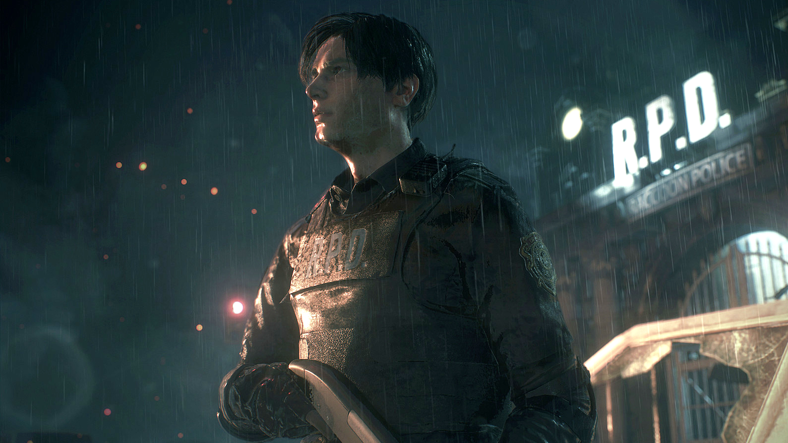 Leon Kennedy standing in the rain in Resident Evil 2 remake