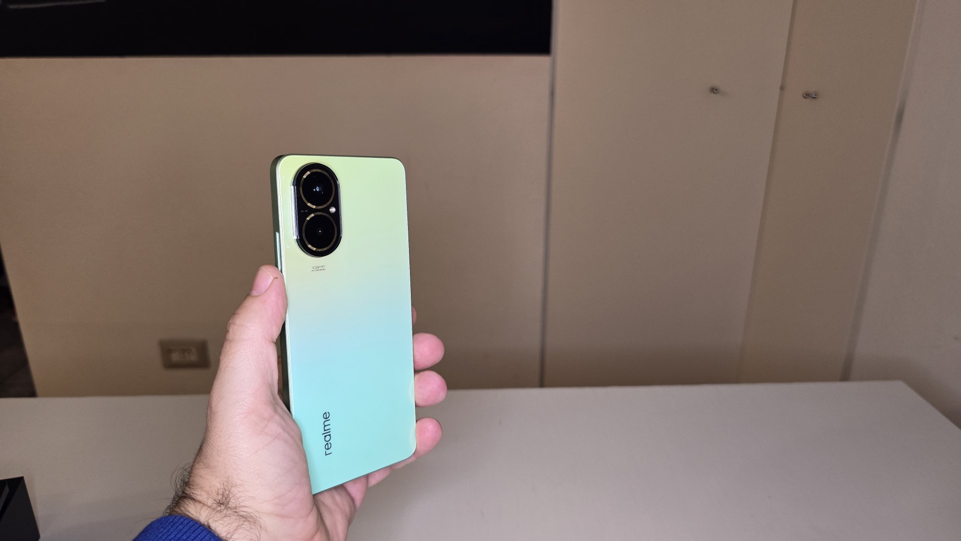 realme C67