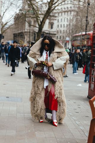 how to wear red street style london fashion week