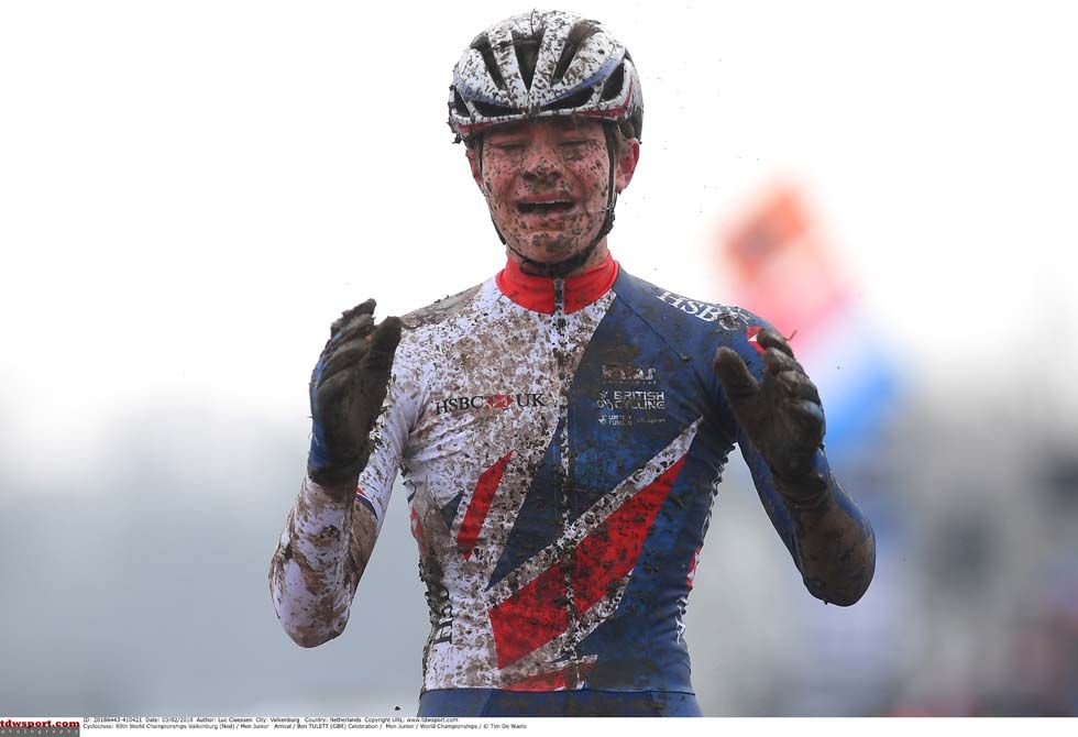 Ben Tulett (Great Britain) wins the junior men's race at the World Championships