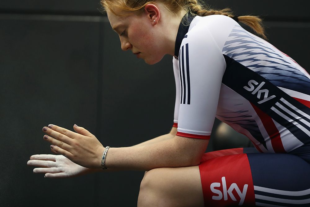 Emily Nelson (Great Britain) ahead of the women's pursuit