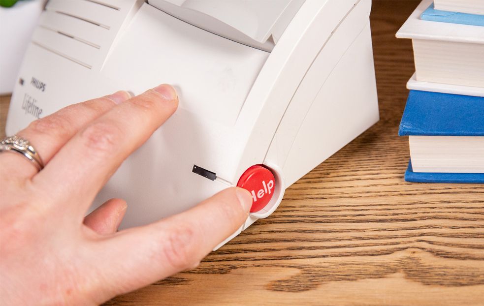 Philips Lifeline Medical Alert System Review Pros and Cons Top Ten