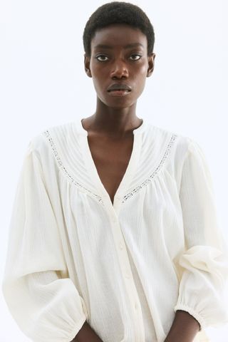 KFfbVrhpoVvWRsX5kk6fE8-320-80 أفضل بلوزات H&M: 16 ستبيع أولاً