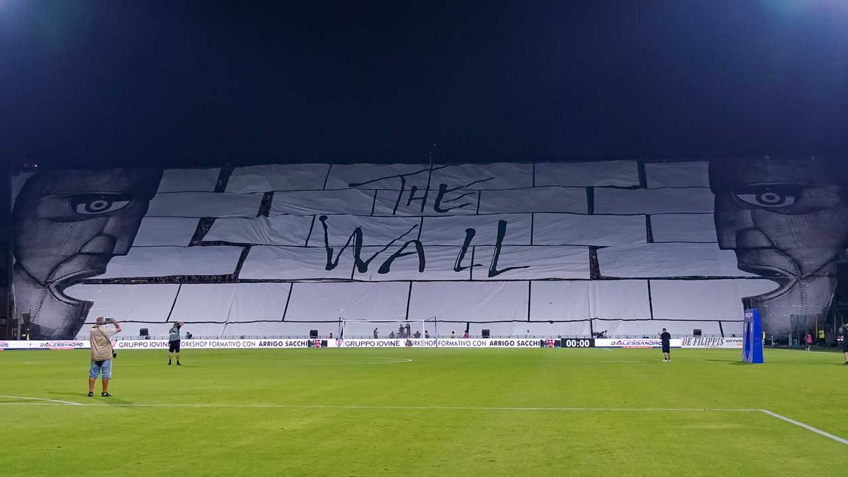 The Pink Floyd tifo at the Salernitana vs Inter game