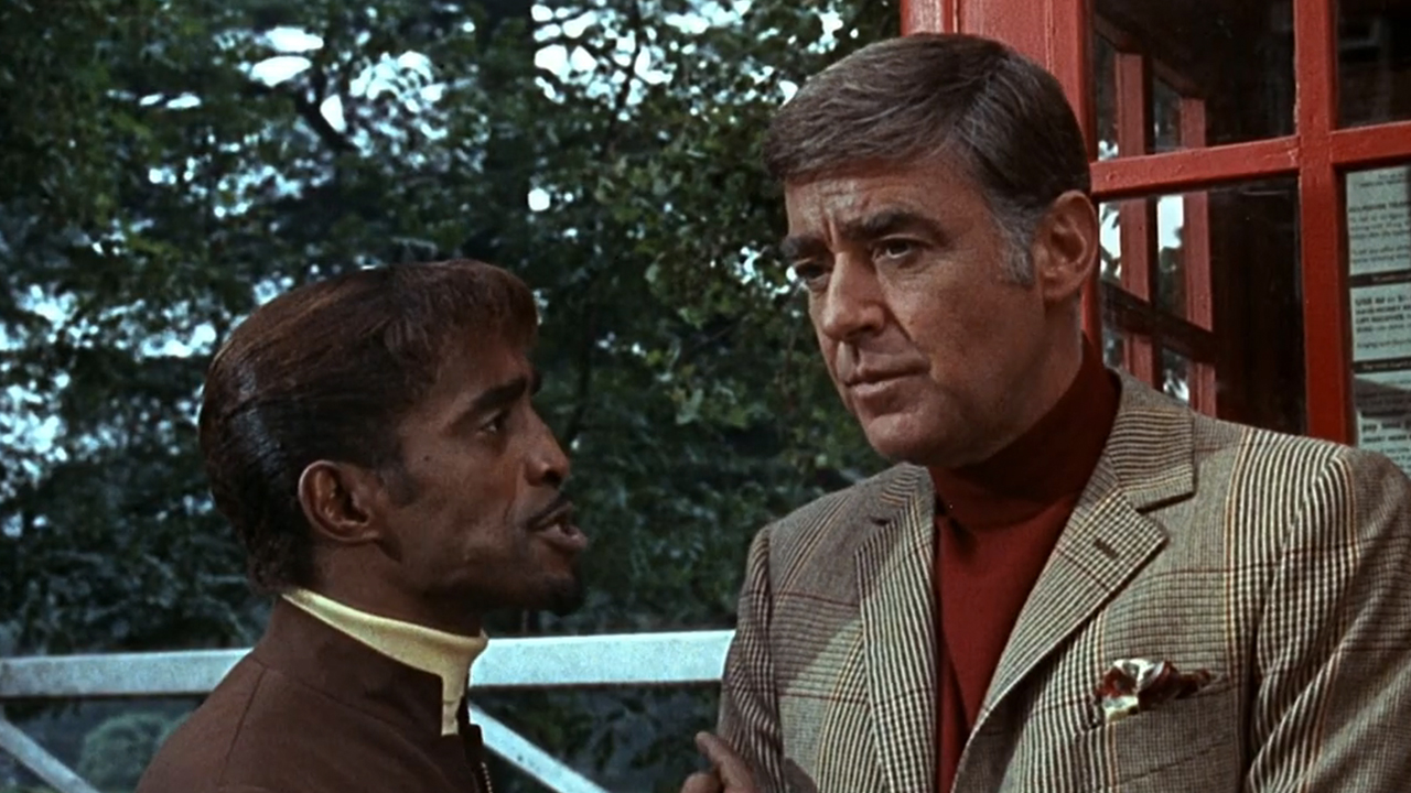 Sammy Davis, Jr and Peter Lawford in Salt And Pepper