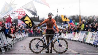 Canyon road bikes: Mathieu van der Poel with his World Championship winning Inflite