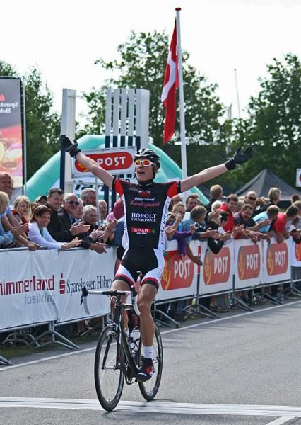 Alexander Dark (Team Knudsgaard) wins.