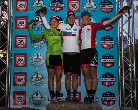 Kaitlin Keough (Cannondale/Cyclocrossworld.com), Katherine Compton (KFC Racing p/b Trek/Knight) and Christel Ferrier Bruneau (Sas Macogep Aquisio)