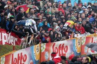 Huge crowds were on hand in Koksijde to see world champion Niels Albert and Belgian champion Sven Nys duel for victory.
