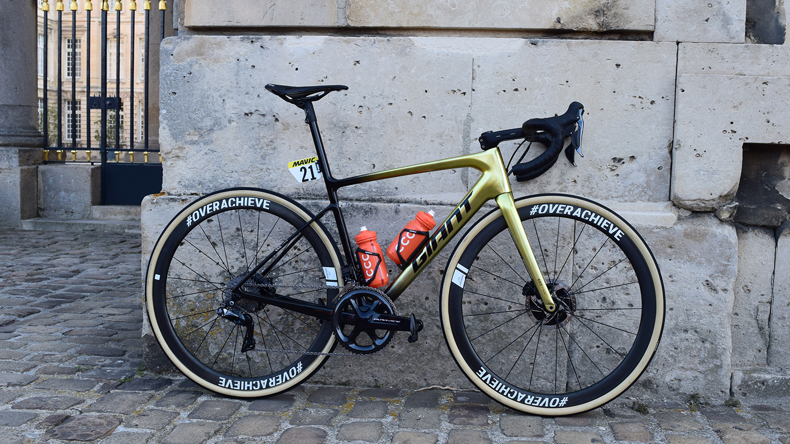 giant defy yellow and black