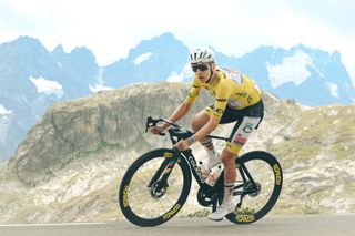 Tour de France stage 21 LIVE: Shortened stage around Montmartre and Champs-Élysées brings race to a close