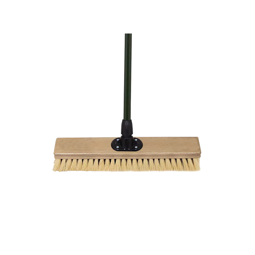 Outdoor broom