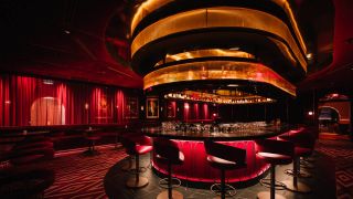 The Dallas’ Old Hollywood-Inspired EVELYN bar and lounge.