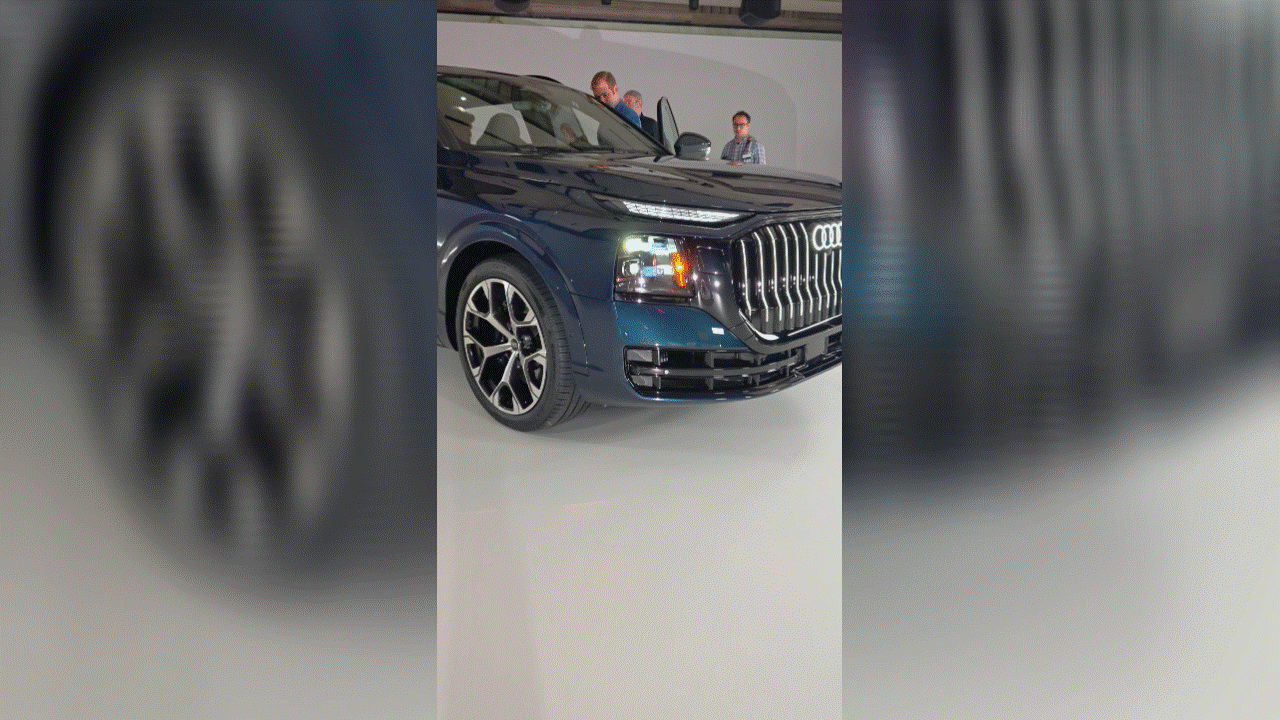 2027 Audi Q9 lights.