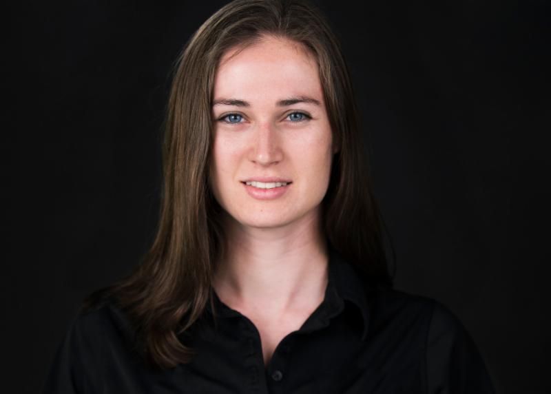 Margot Clyne signed with Sho-Air Twenty20