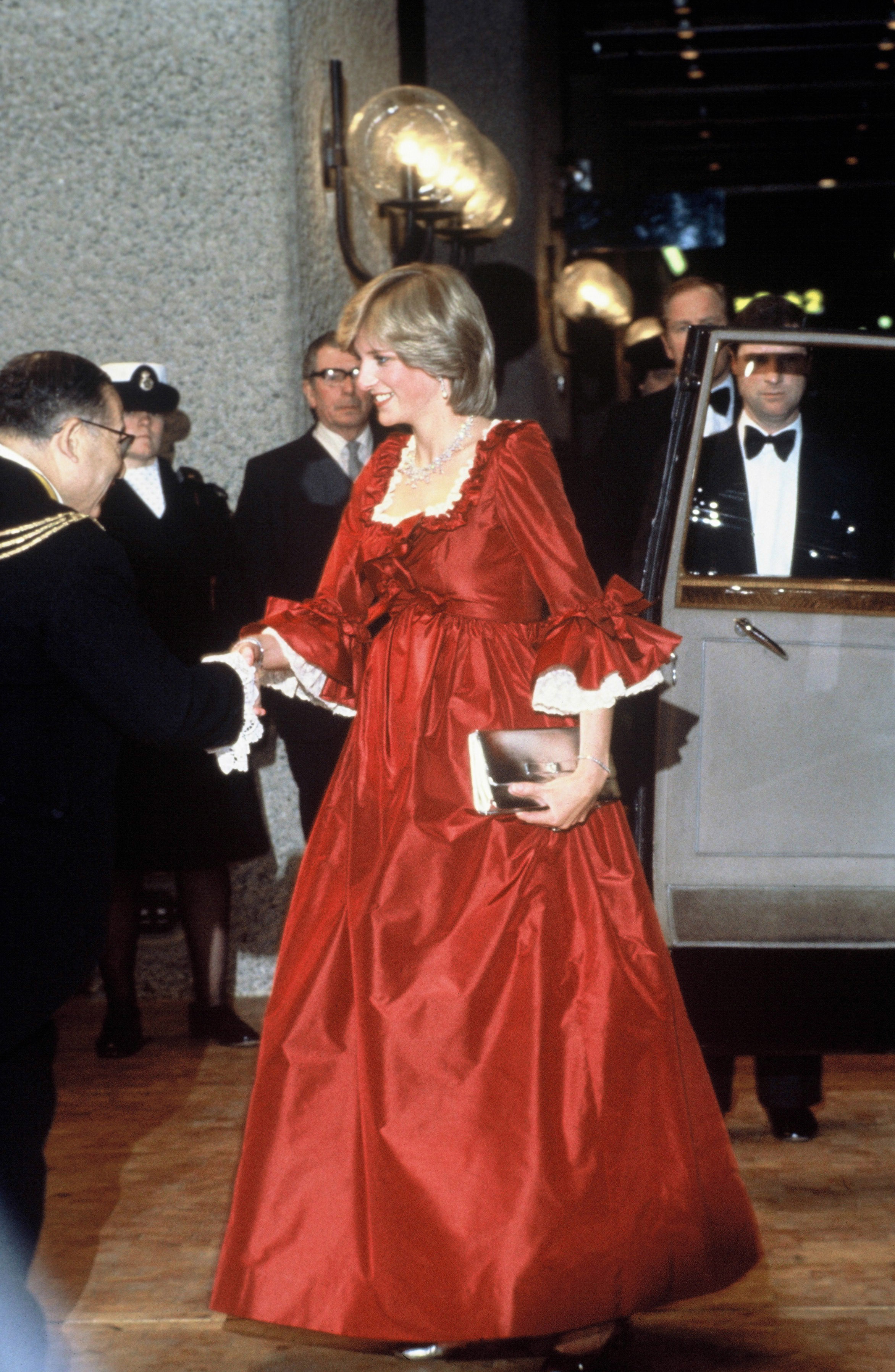 diana - pregnant at event
