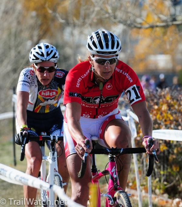 Meredith Miller (California Giant Berry) and Nicole Duke approaching the barriers.