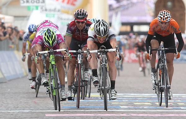 The sprint was close!