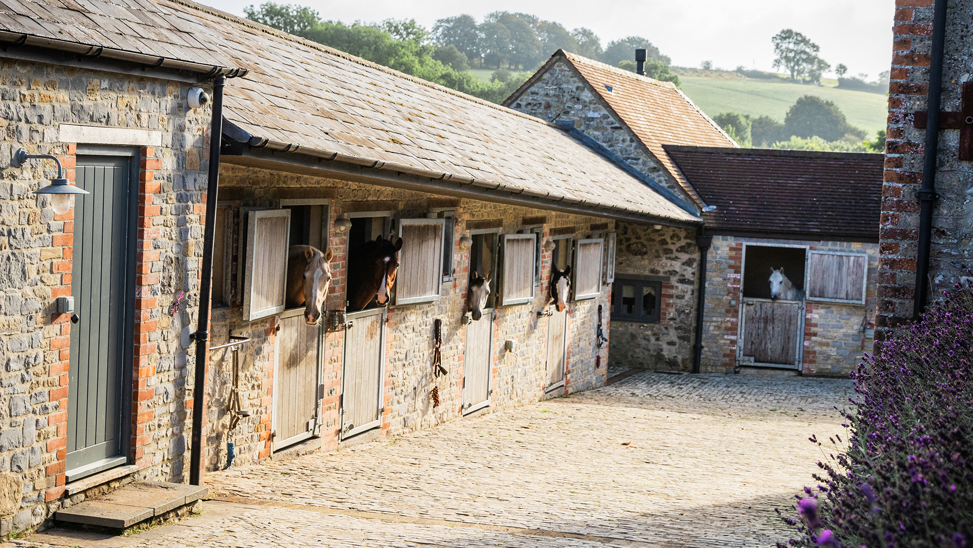 Stone stables in an L-shape
