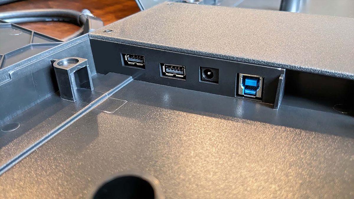 NerdyTec Couchmaster Cycon2 ports.