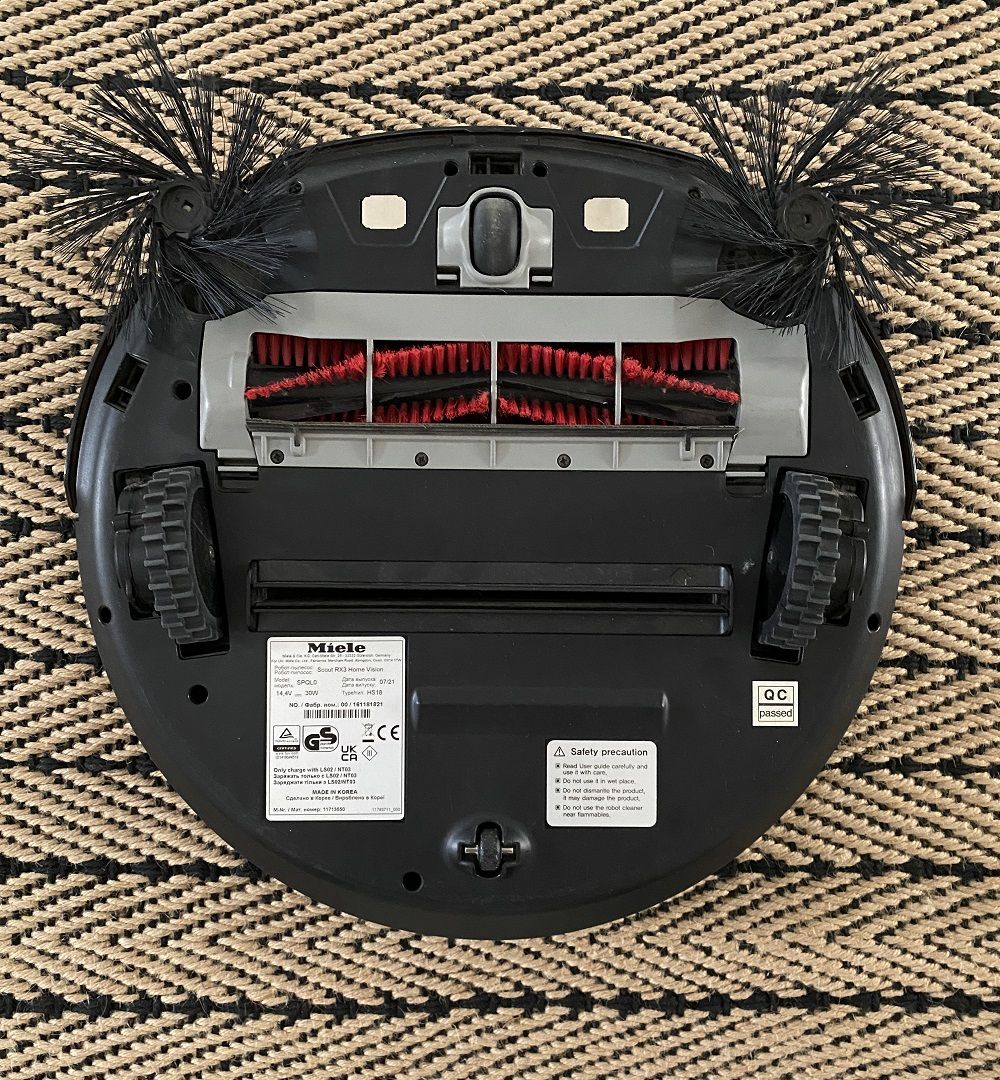 Miele Scout RX3 Home Vision HD robot vacuum cleaner review | Ideal Home
