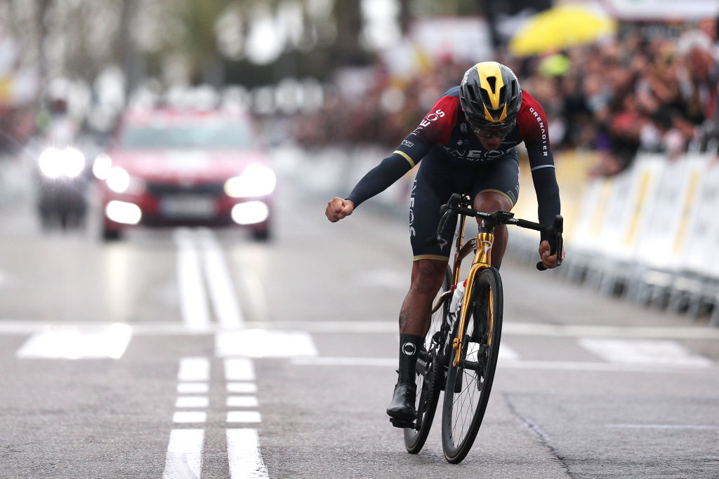 CAMBRILS SPAIN MARCH 26 Richard Carapaz of Ecuador and Team INEOS Grenadiers celebrates at finish line as stage winner during the 101st Volta Ciclista a Catalunya 2022 Stage 6 a 1685km stage from Costa Daurada SalouCambrils to Costa Daurada SalouCambrils VoltaCatalunya101 WorldTour on March 26 2022 in Cambrils Spain Photo by Gonzalo Arroyo MorenoGetty Images