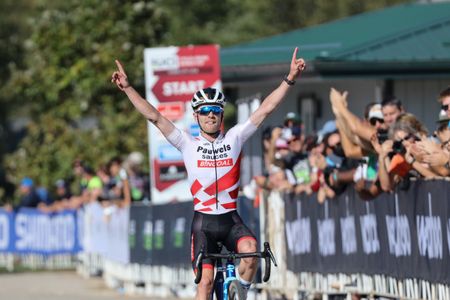 Eli Iserbyt (Pauwels Sauzen-Bingoal) wins World Cup Iowa City 2021