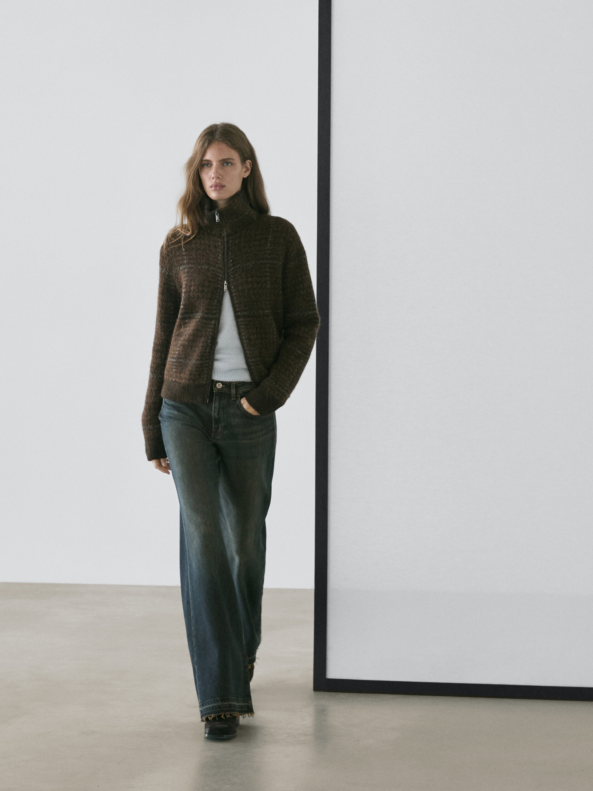 Mid-Rise Bell Bottom Jeans