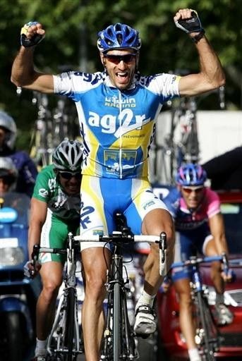 Jose Luis Arrieta (AG2R) beats Fofonov and Loosli to win stage 19