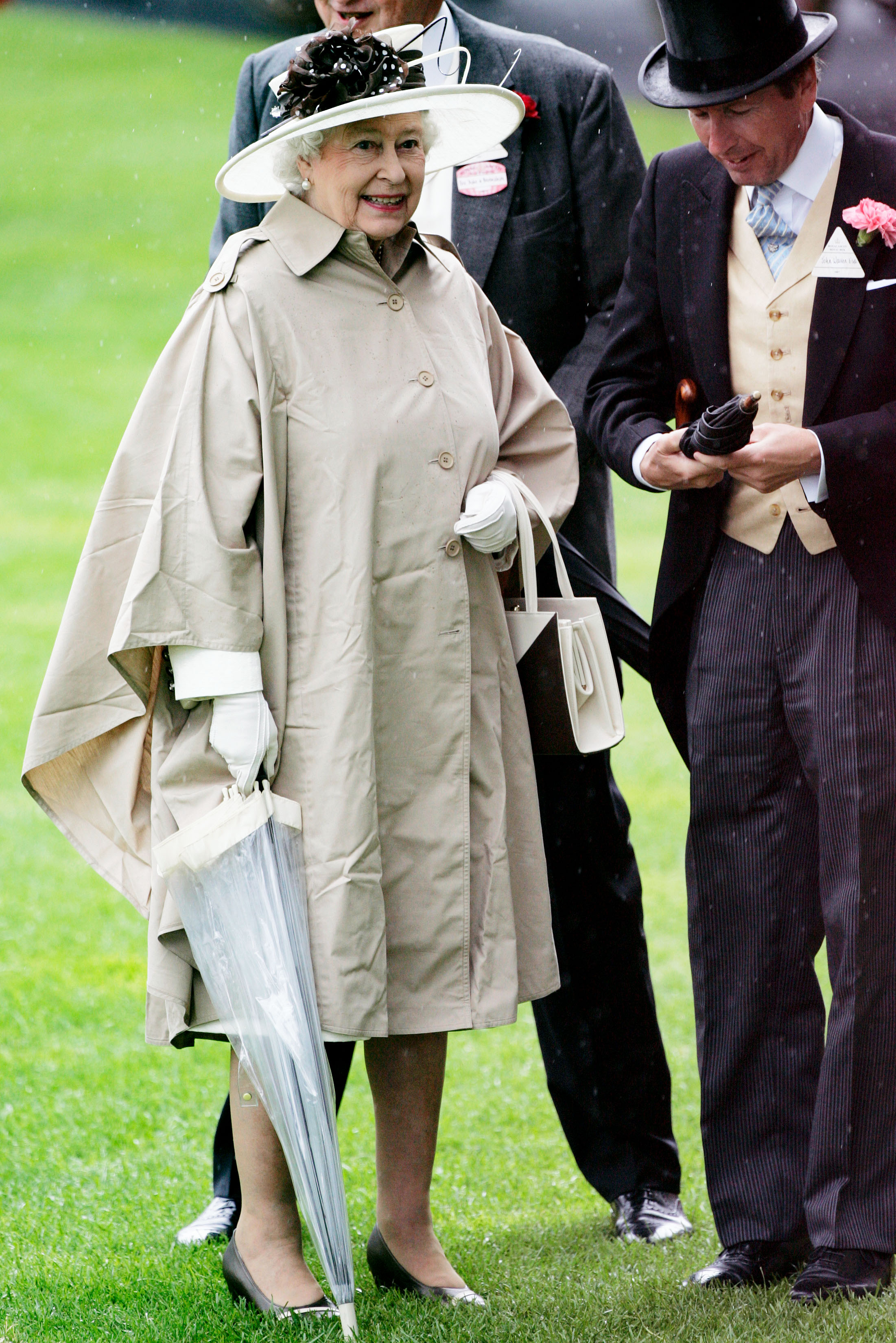 rewear - queen elizabeth