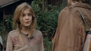 Lizzie in The Walking Dead before her death.