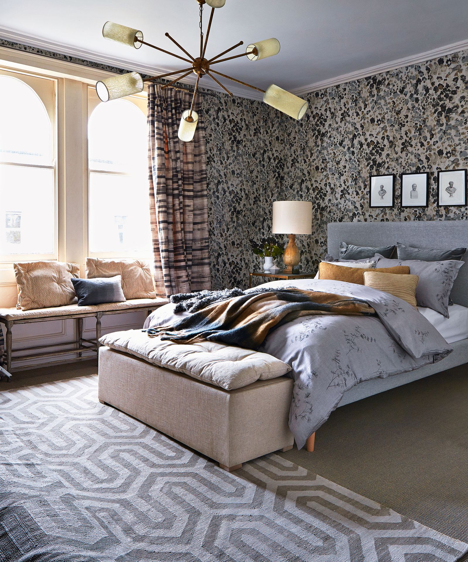 15 bedroom ceiling light ideas: brighten up you space | Homes and Gardens