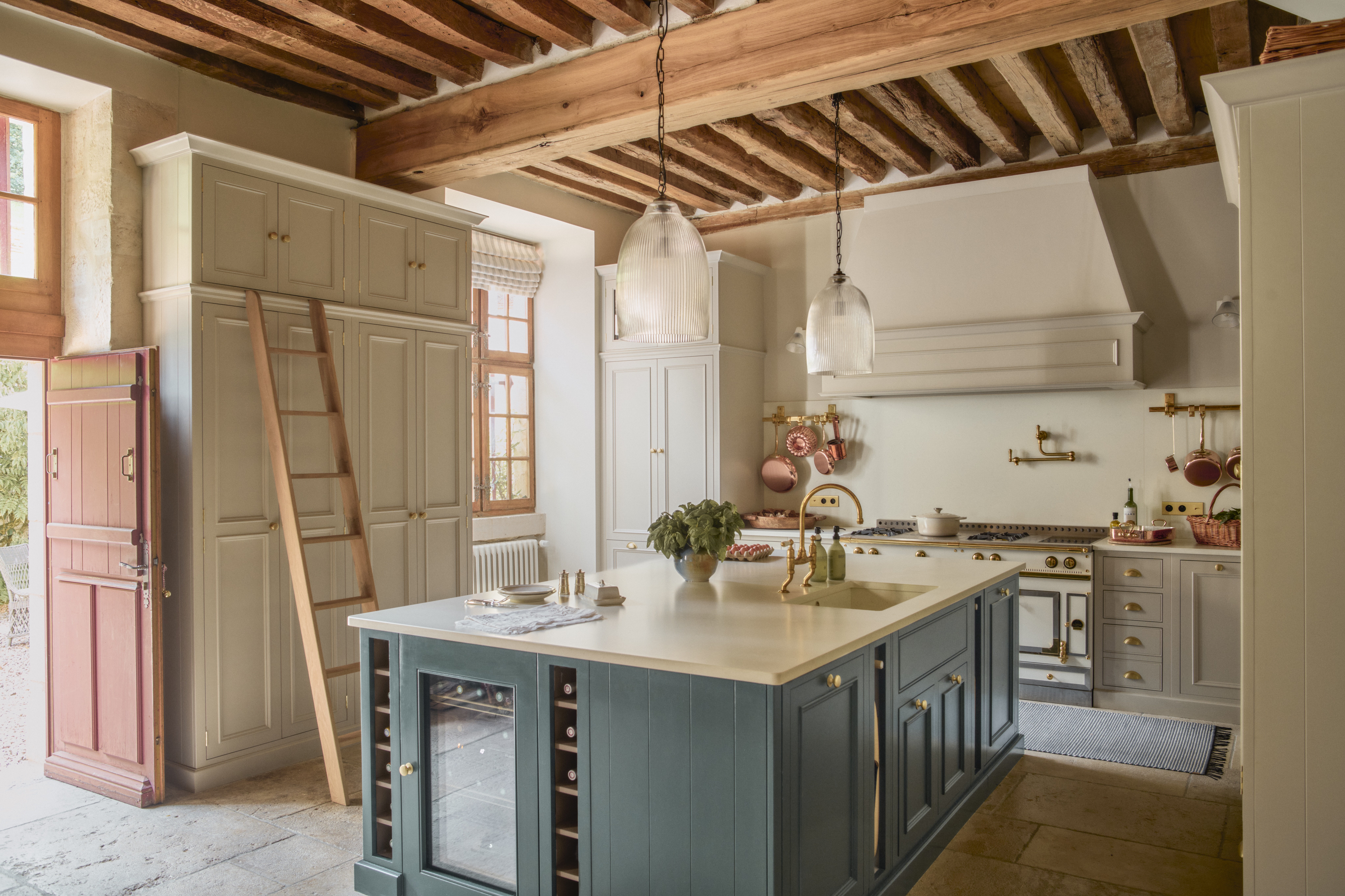 English-style kitchen in a French chateau 