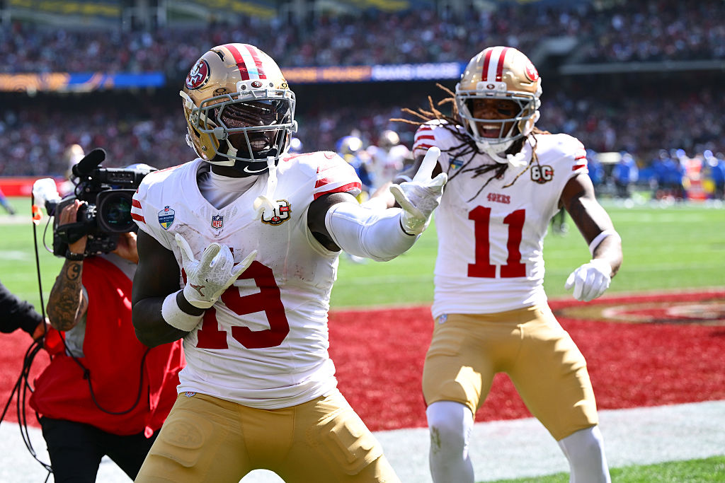 MELBOURNE, AUSTRALIA - SEPTEMBER 11: Deebo Samuel Sr. #19 of the San Francisco 49ers celebrates scoring a touchdown in the fourth quarter of the NFL football game against Los Angeles Rams at the Melbourne Cricket Ground on September 11, 2026 in Melbourne, Australia. (Photo by Quinn Rooney/Getty Images)