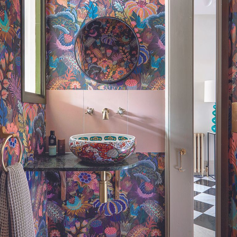 Is wallpaper in bathrooms outdated? Experts weight in | Ideal Home