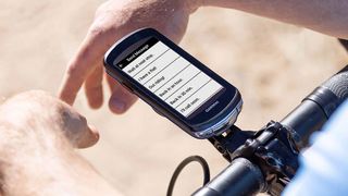 Details on the Garmin Edge 1040 messaging function