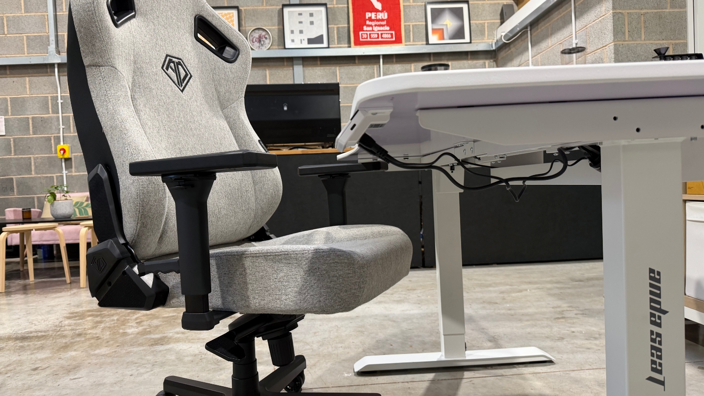 AndaSeat Xtreme Series Standing Desk