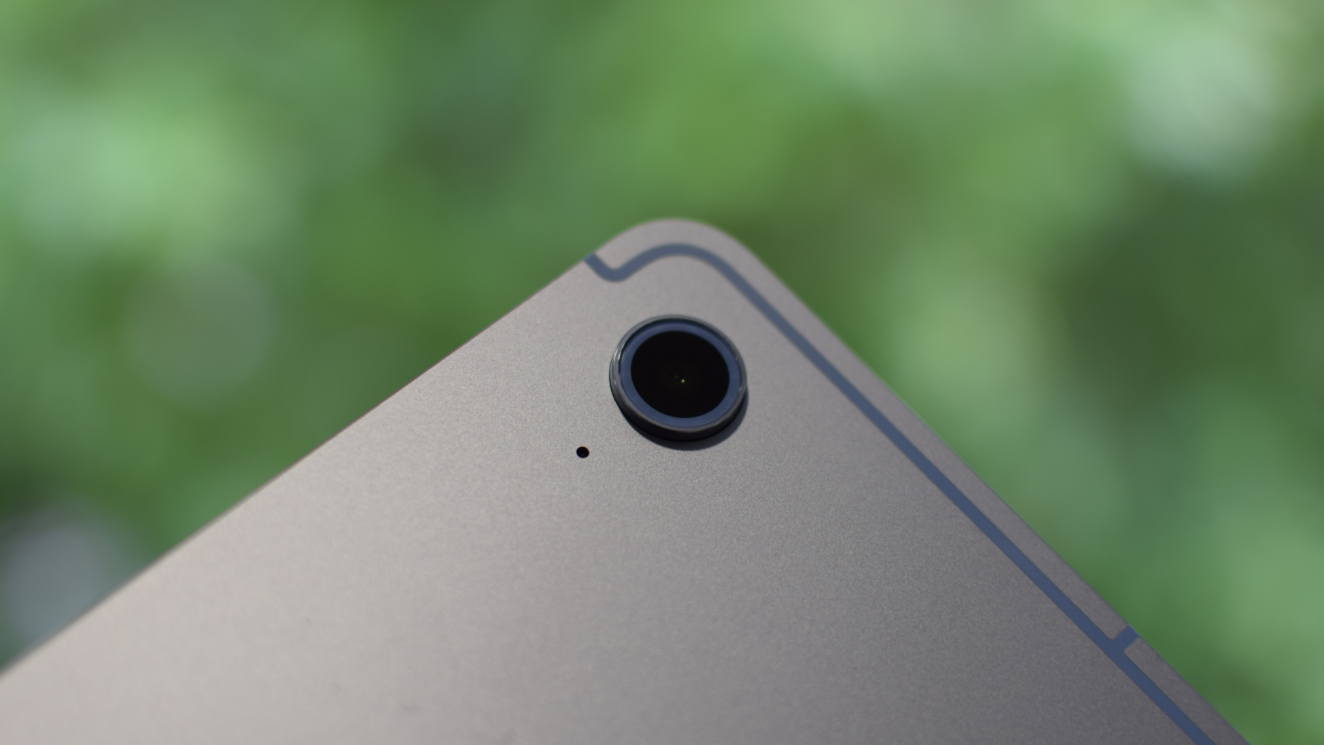 The rear camera of the Samsung Galaxy Tab S10 FE Plus