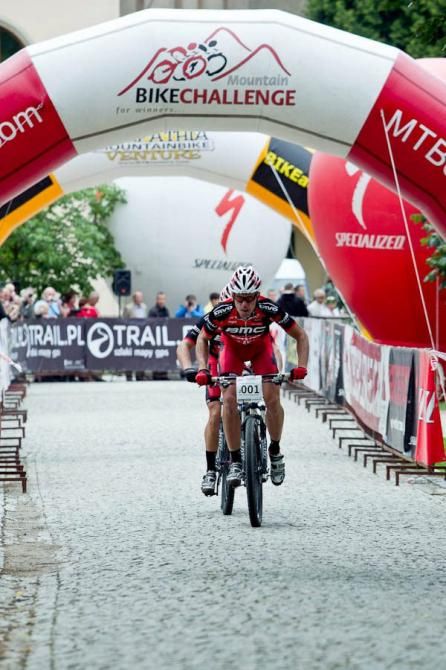 Two BMC racers push toward the finish