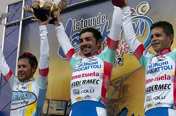 The stage six podium (l-r): Victor Ninno Corridor (2nd,Azad University Cross Team), Jose Serpa (1st,Androni Giocattoli) and Jose Rujano (3rd,Androni Giocattoli).