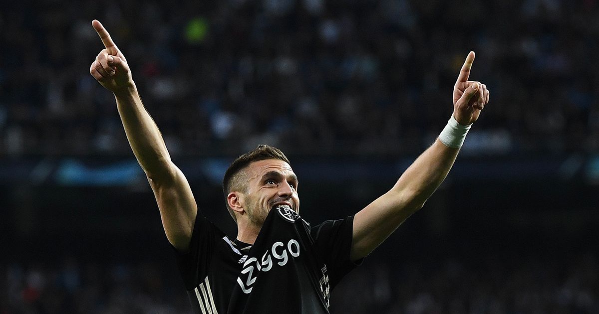 Dusan Tadic of Ajax celebrates after scoring his team&#039;s third goal during the UEFA Champions League Round of 16 Second Leg match between Real Madrid and Ajax at Bernabeu on March 05, 2019 in Madrid, Spain.