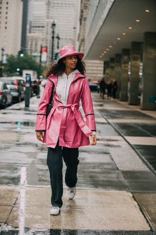fitted rain hat, street style