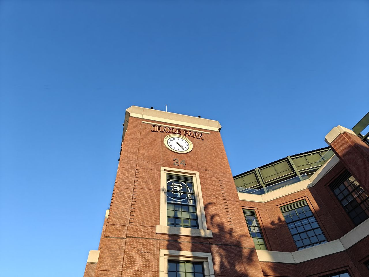 Photo of the Oracle Park clock shot by a OnePlus 13R