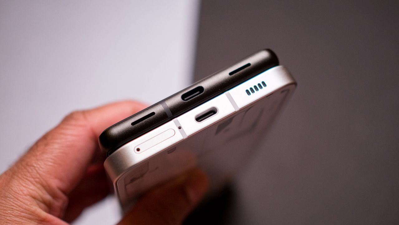 Nothing phone (1) vs. Google Pixel 6a