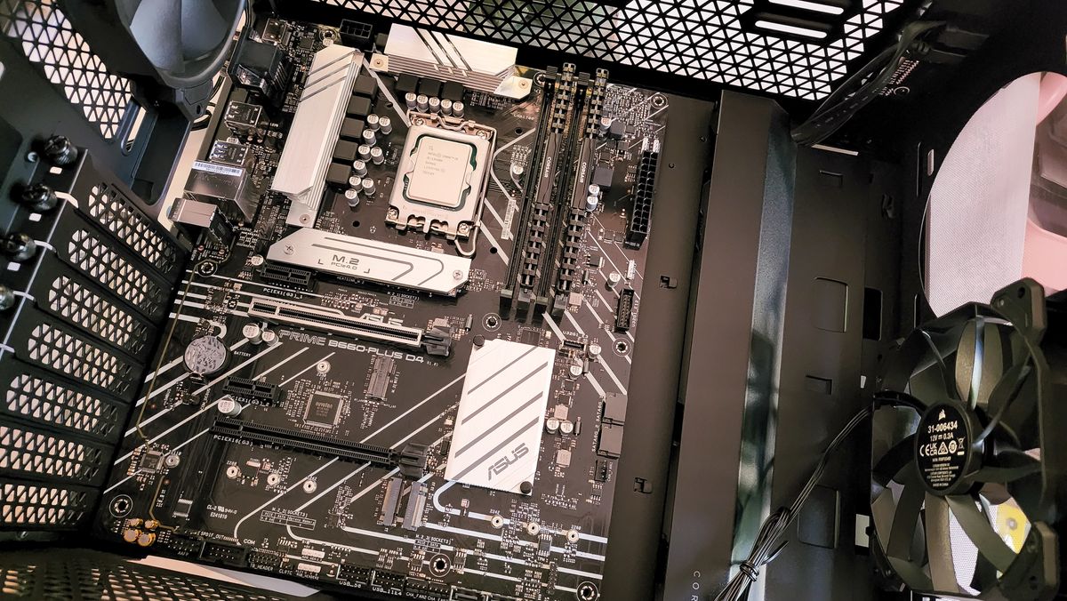 Corsair asked me to build a PC for gaming, and now I have a new