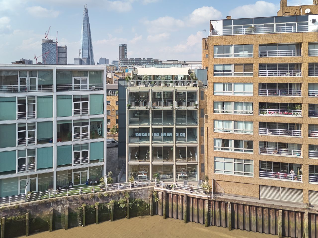 22 shad thames seen from the water, the Conran Building