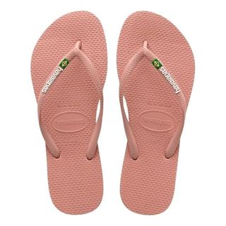 KKPyYzeribknoT9o7iGqWn-320-80 11 طرق غير ممل لارتداء رأس أسود إلى أخمص القدمين في صيف 2025