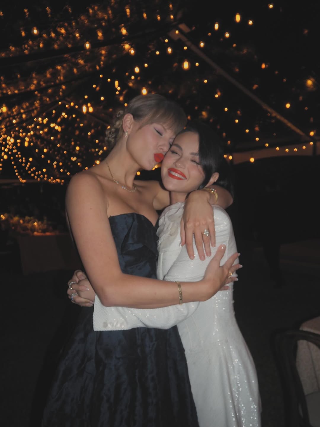 Taylor Swift celebrated Selena Gomez&#039;s wedding in a linen-silk blend navy blue dress