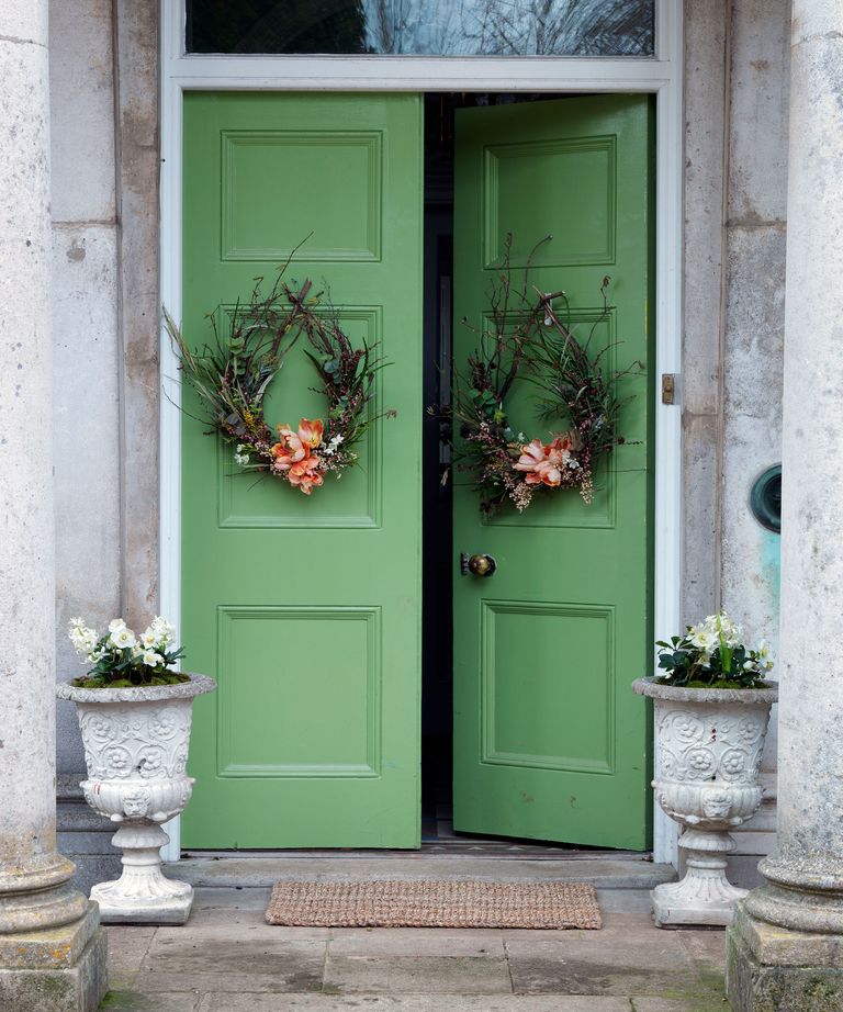 How can I make my front door more attractive? 7 expert tips | Homes and ...