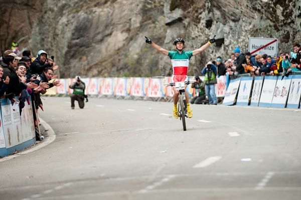 Marco Fontana (Cannondale Factory Racing) celebrates a third place finish